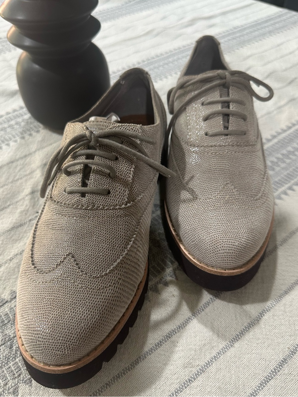 Donald J. Pliner Eriel Oxfords Lizard-embossed Leather Finish Lace Shoes Sz 8